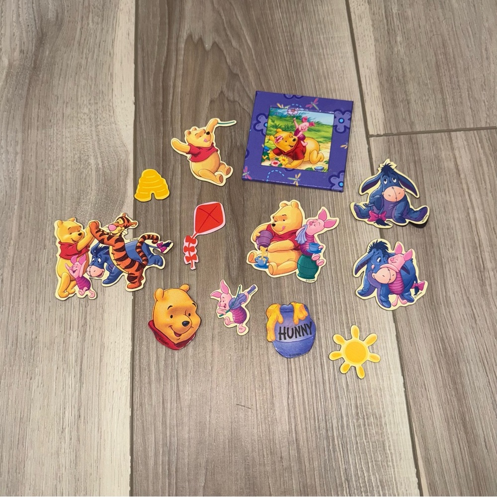 Vintage 2000s y2k rare Disney Winnie the Pooh magnet piglet tigger eeyore